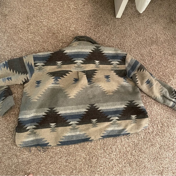 Winter Aztec jacket blue and grey size small - Picture 2 of 4